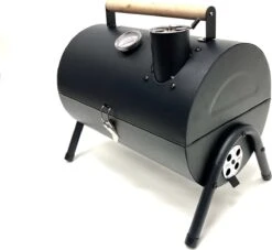 Compacte Draagbare Kolen BBQ Van Wolff BBQ - Handig Voor Op De Camping Op Het Strand Of In Een Park - Smoker Barbecue - Draagbare Lichtgewicht Bbq - Met Thermometer En Lucht Doorvoer. Laat Je Vlees Langzaam Garen. 2 Compacte Draagbare Kolen BBQ Van Wolff BBQ - Handig Voor Op De Camping Op Het Strand Of In Een Park - Smoker Barbecue - Draagbare Lichtgewicht Bbq - Met Thermometer En Lucht Doorvoer. Laat Je Vlees Langzaam Garen. -Beroemde Keukenserie Winkel 1200x1102 4