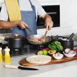 DeBuyer Mineral B Element Koekenpan - Zilver - Rond - Ø 28 Cm -Beroemde Keukenserie Winkel 1200x1200 216