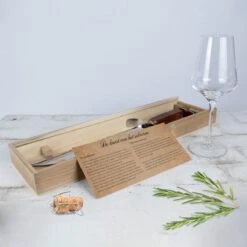 Dymund® Sabreer Sabel - RVS - Professioneel Champagnesabel - Incl. Bewaardoos - 44,5 Cm -Beroemde Keukenserie Winkel 1200x1200 664