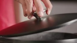 Tefal Trattoria Braadpan - Ø28 Cm - Inclusief Deksel -Beroemde Keukenserie Winkel 1200x674 8