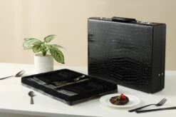 Swiss Pro+ Bestekset In Koffer-72 Delig-12 Persoons-Zwitsers Kwaliteit-Complete Set-100% Roestvrijstaal- Zwart -Beroemde Keukenserie Winkel 1200x799 72