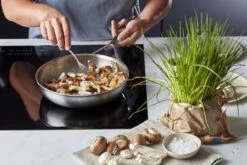 Demeyere Essential 5 RVS Koekenpan – Koekenpan Inductie - 24 Cm – PTFE-vrij 3 Demeyere Essential 5 RVS Koekenpan – Koekenpan Inductie - 24 Cm – PTFE-vrij -Beroemde Keukenserie Winkel 1200x800 44