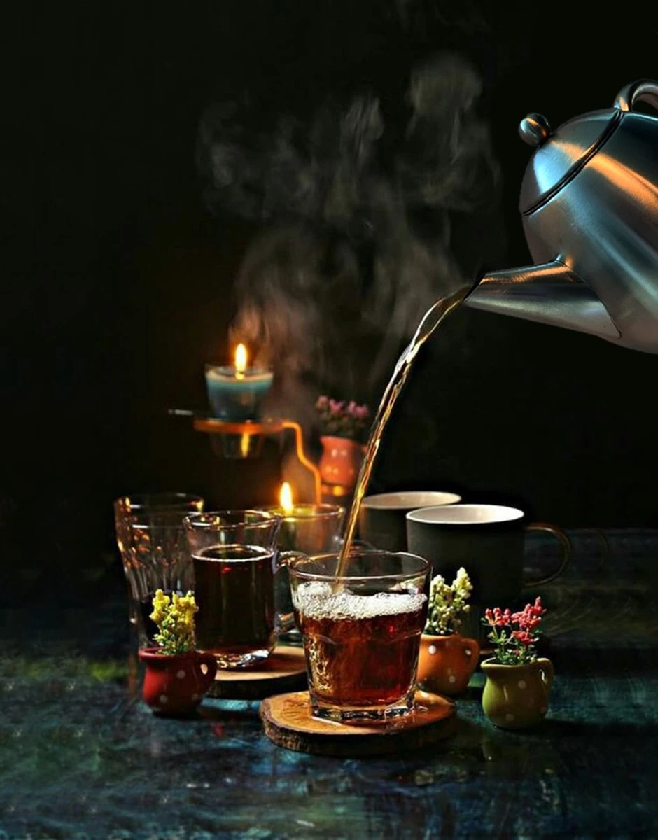 Vaja Valerie - Theepot met filter - Dubbelwandig - RVS - 1.2L Vaja Valerie - Theepot Met Filter - Dubbelwandig - RVS - 1.2L -Beroemde Keukenserie Winkel